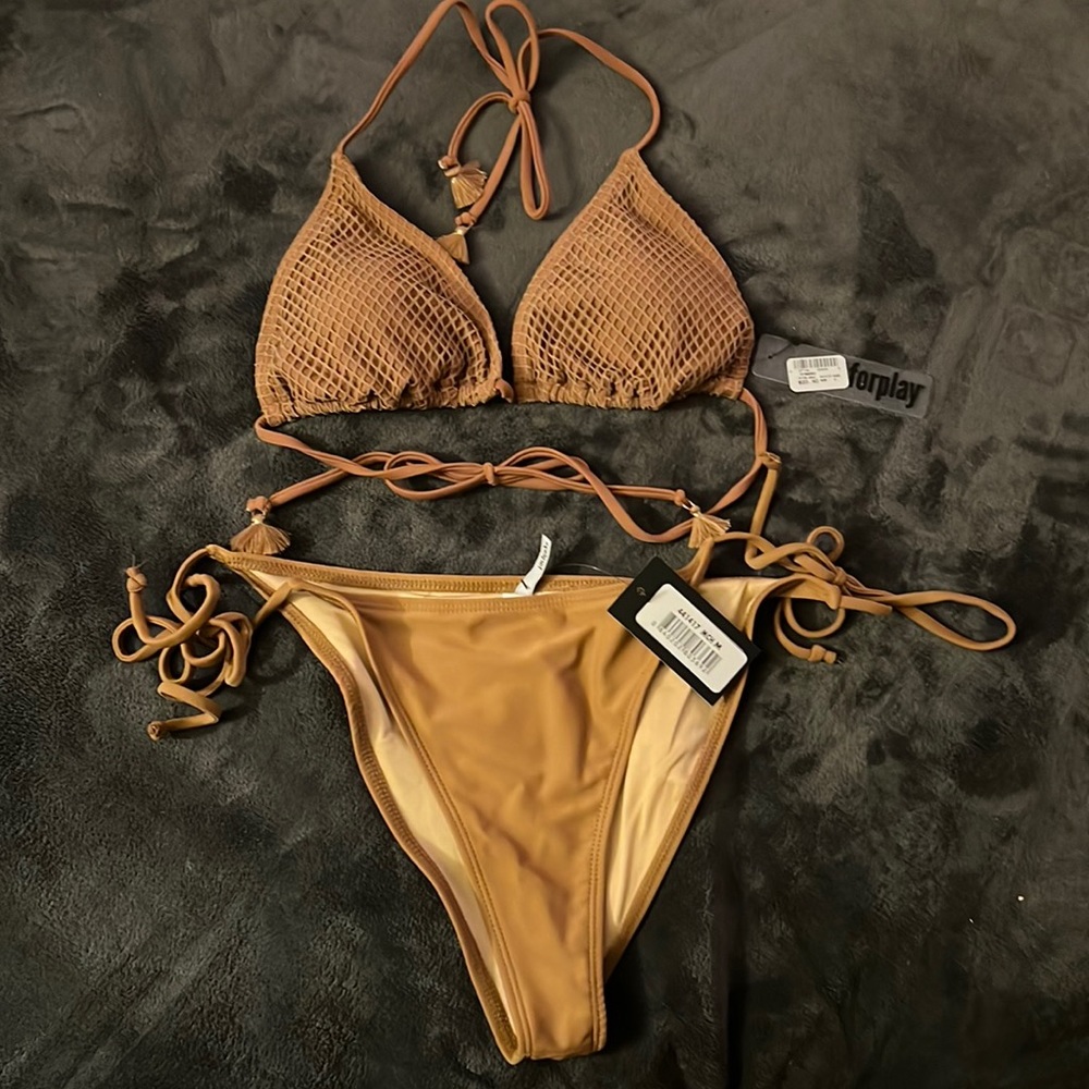 2-piece bikini
